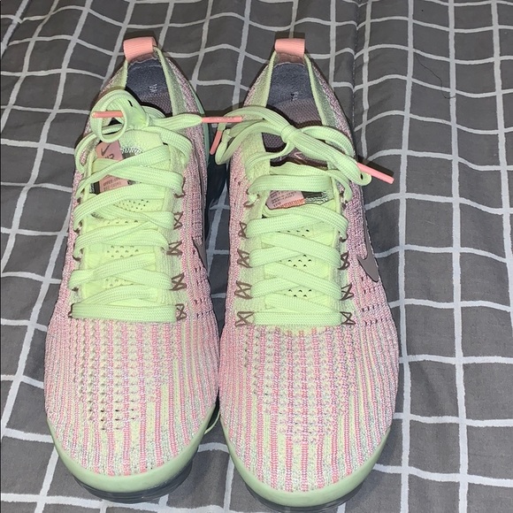 poshmark nike vapormax